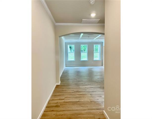 Foto del edificio - 8234 Merryvale Ln