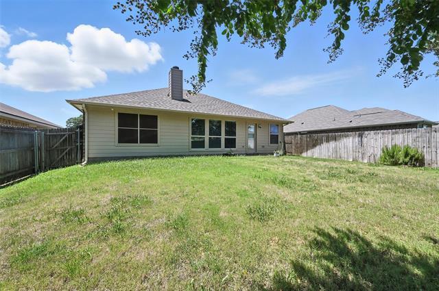 Foto del edificio - 517 Lowery Oaks Trl