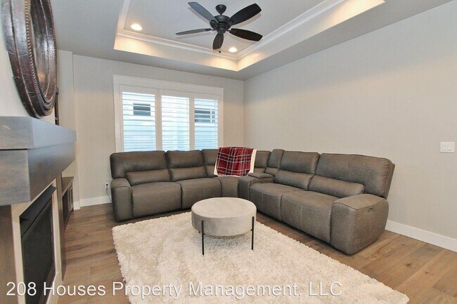 Foto del edificio - 3 br, 2 bath House - 6271 N. San Vito Ln