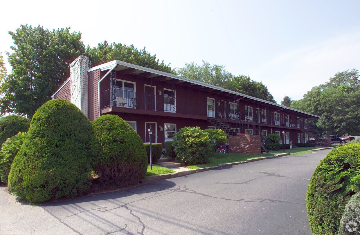 46 Pratt St, Mansfield, MA 02048 Apartments in Mansfield, MA