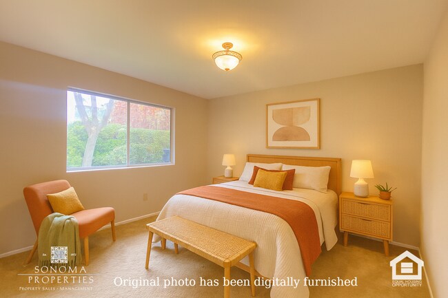 Foto del edificio - Inviting 1BD/1BA Apartment in Landscaped Sonoma Complex – Close to Everything!