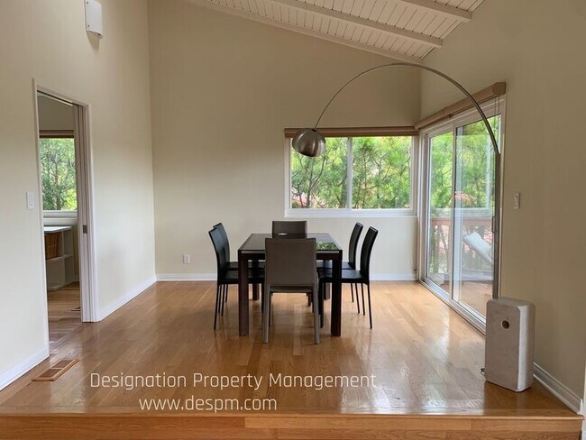 Building Photo - 630 Haverkamp Dr.