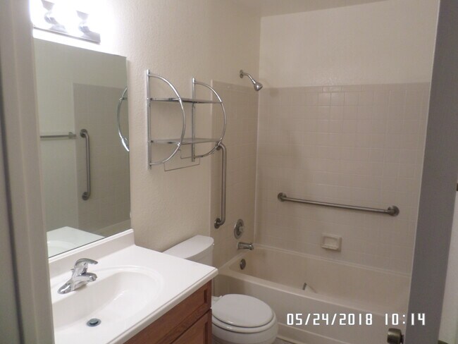 Foto del edificio - 700 S Sunfield Canyon Dr