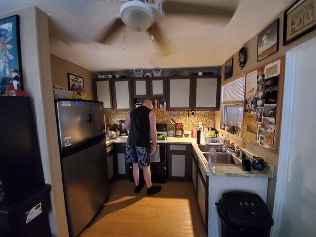 Fotografía del edificio - 119 Melody Ln