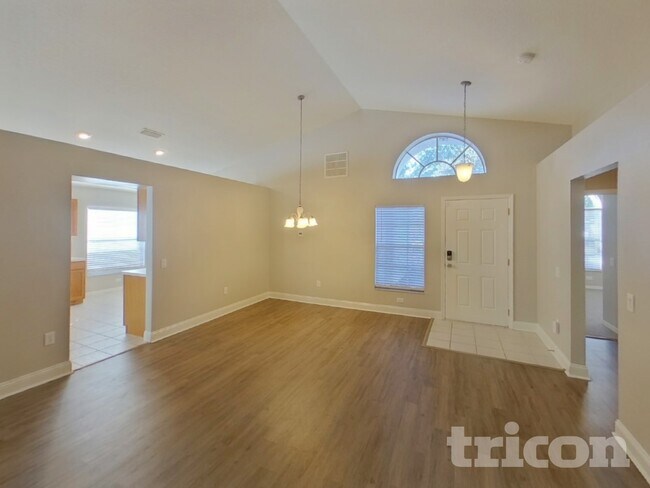 Foto del edificio - 6926 Waterbrook Ct