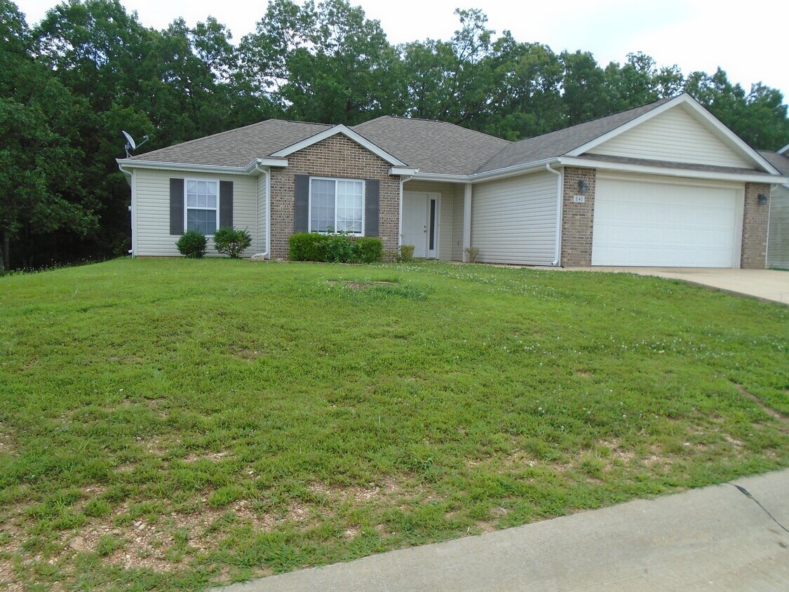 240 Settlers Pass, Waynesville, MO 65583 House Rental in Waynesville