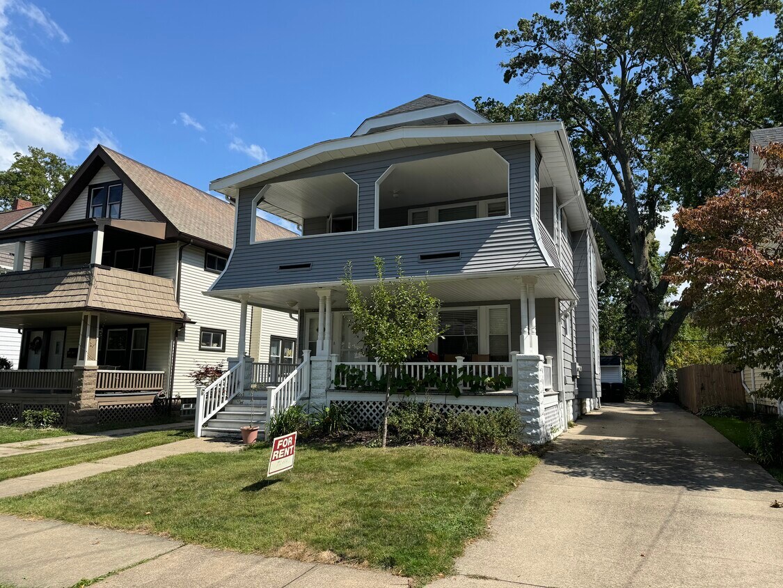 Primary Photo - 1233 Brockley Ave