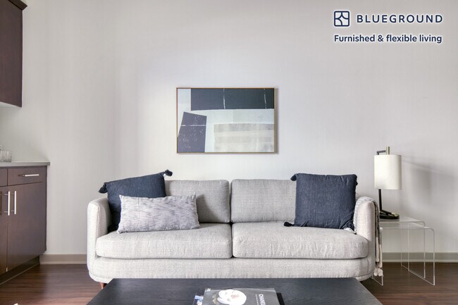 Foto del edificio - 11130 Otsego St