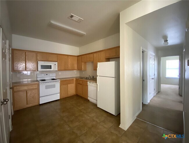 Foto del edificio - 2802 Ashley Dr