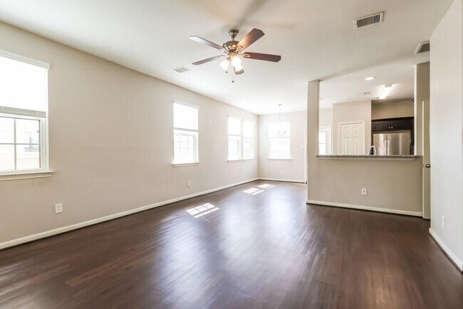 Foto del edificio - 2714 Mesquite Ridge Dr