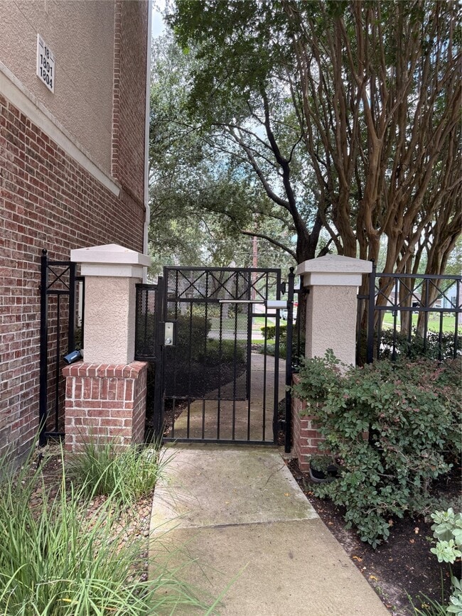 Building Photo - 12707 Boheme Dr