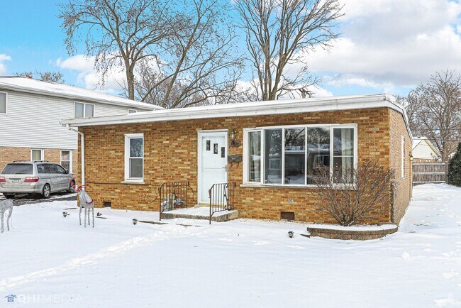 Foto del edificio - 2BED/1BATH Home in Alsip
