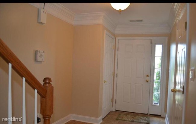 Foto del edificio - 3 br, 3 bath Townhome - 8908 Brewer Creek Pl