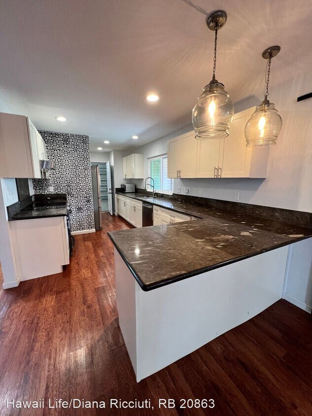Foto principal - 5 br, 3 bath House - 95-1011 Lokalia St.