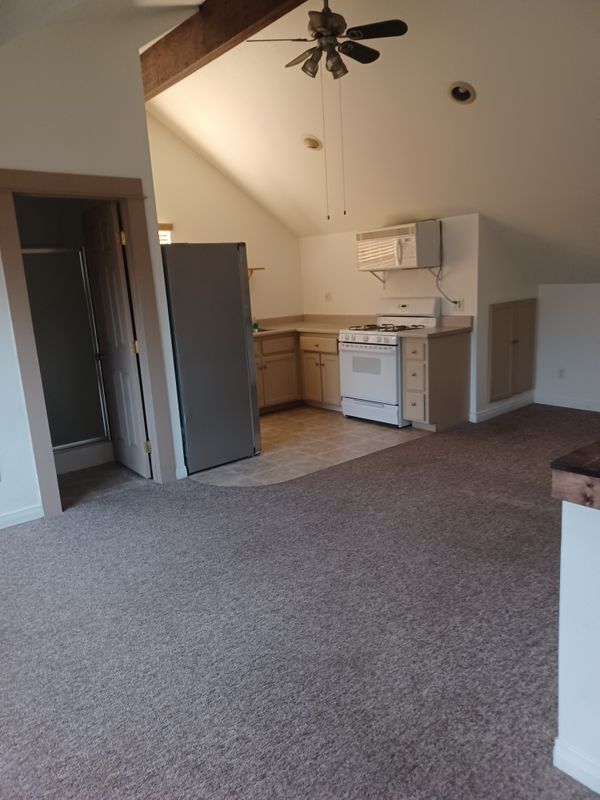 Foto principal - 266 Aspen St