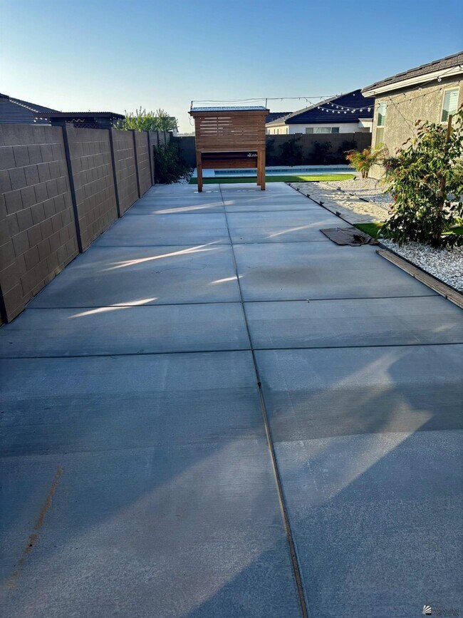 Foto del edificio - 7615 E 36th Pl