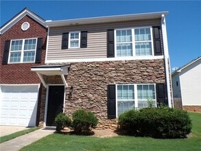 Building Photo - 38 Middlebrook Dr