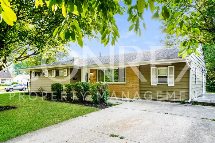 Primary Photo - Adorable Columbus Home