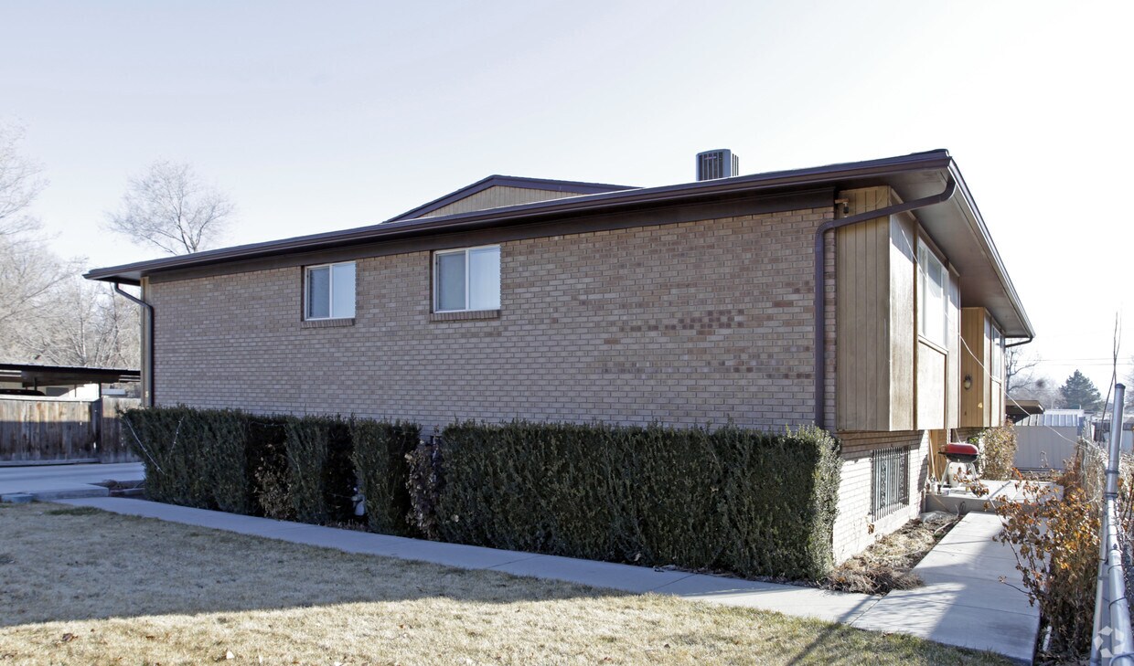 Building Photo - 3705 S 200 E
