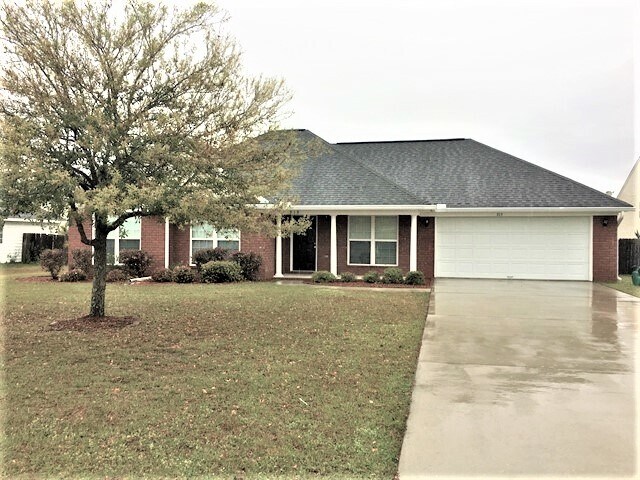 Foto principal - 315 Pebble Dr