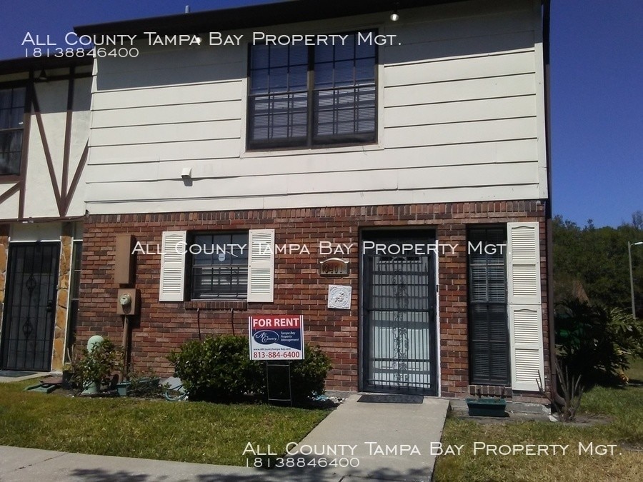 Primary Photo - 3401 Sunrise Villas Ct N