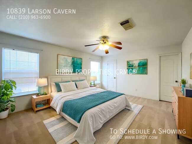 Building Photo - "Spacious 3-Bedroom Retreat with 2.5 Baths...