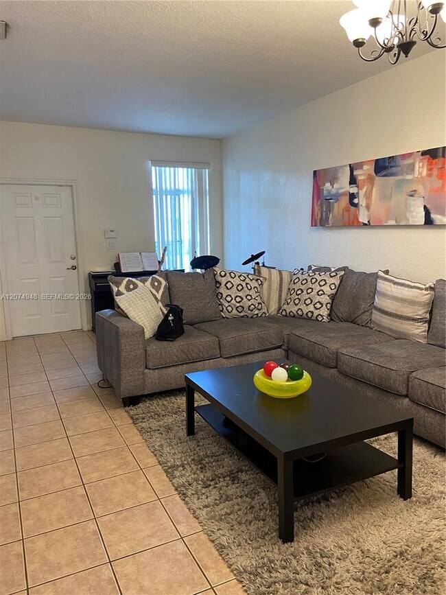 Foto del edificio - 11236 NW 56th St
