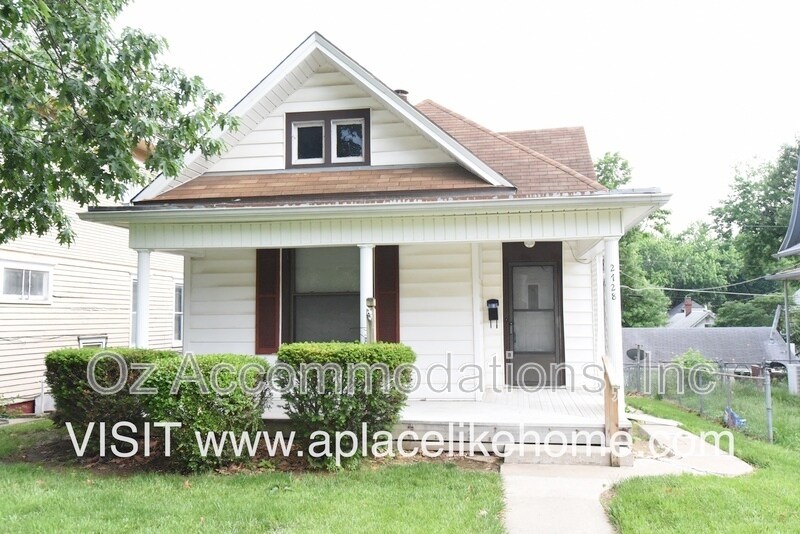Primary Photo - 2728 Sacramento St