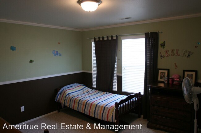 Building Photo - 3 br, 2.5 bath House - 1123 W 400 S