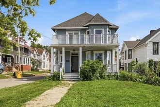 Building Photo - 174 Marion Ave