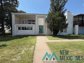 920 Colonial Pkwy