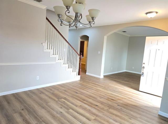 Foto del edificio - 5916 Summerwood Dr