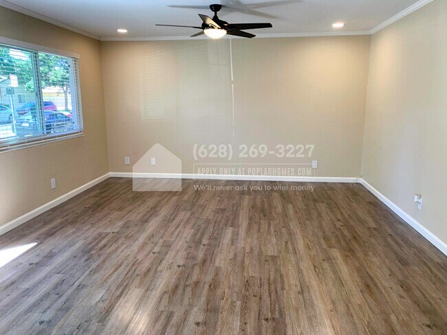 Foto del edificio - 2201 Peppertree Way