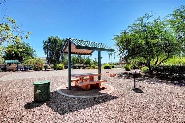Building Photo - 6733 Lookout Lodge Ln