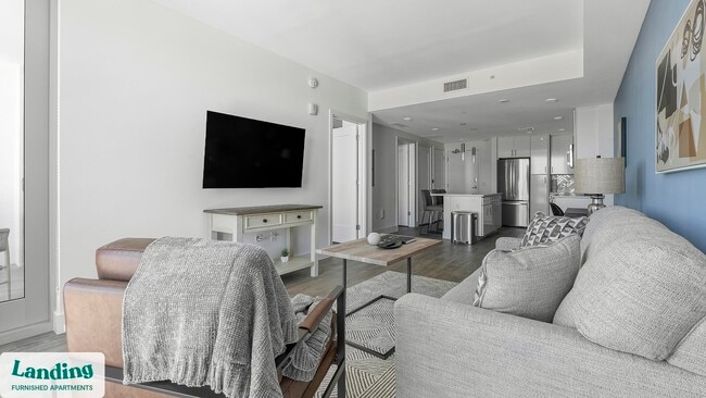 Building Photo - 1950 Mayfair St