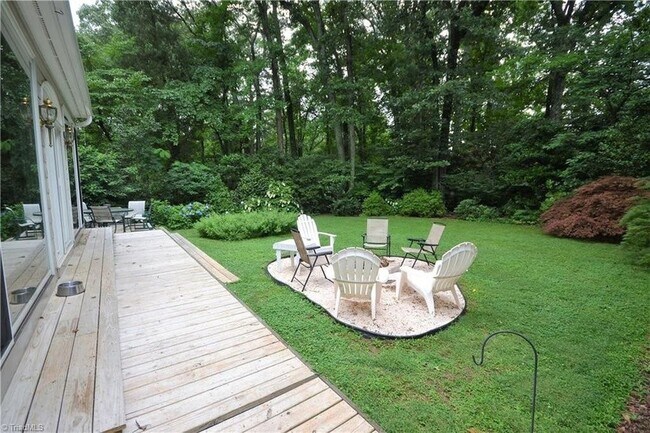 Building Photo - Renovated Kirkwood home for rent!!