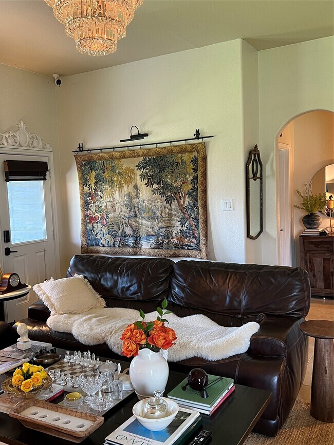 Foto del edificio - 6018 Le Moyne Pass Ln