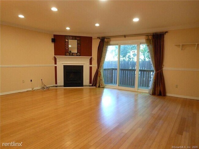 Building Photo - 48 Randall Ave