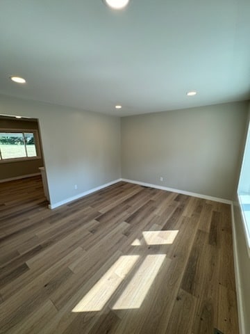 Foto del edificio - 353 Meadow Dr