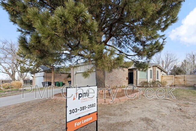 Foto del edificio - 6545 E Exposition Ave