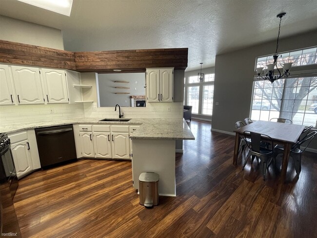 Building Photo - 3 br, 2 bath House - 2298 North Amethyst A...