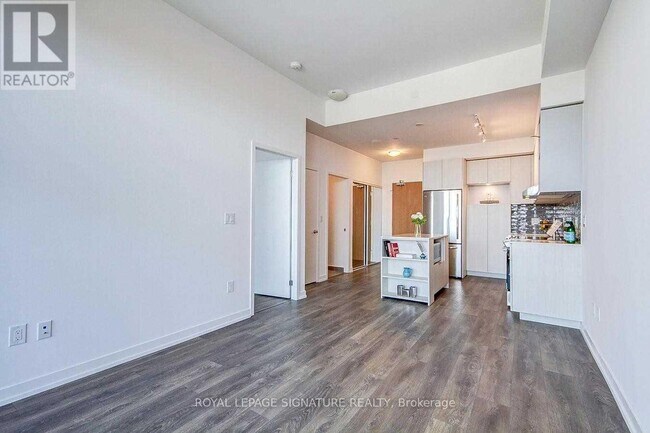 Building Photo - 2520 Eglinton Ave W