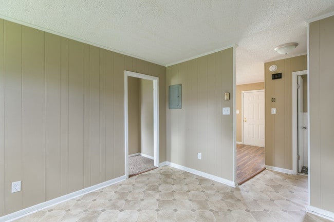 Building Photo - 1053 Rulnick St
