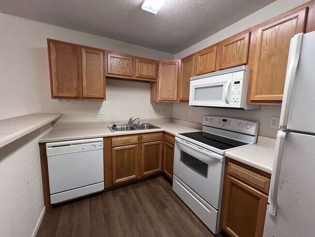 Building Photo - 6308-MF2-E1