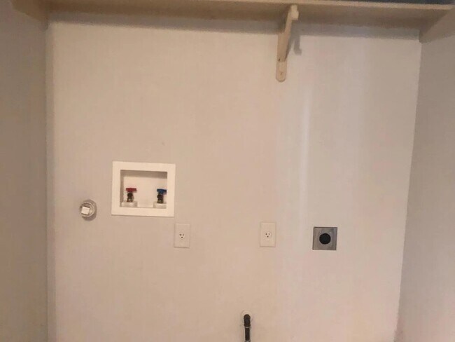 Foto del edificio - 6503 Porter St