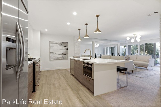 Building Photo - 1155 Star Park Cir