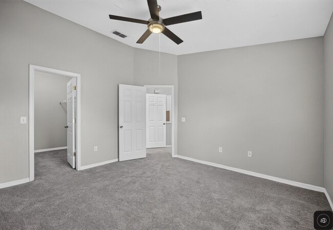 Foto del edificio - 821 Grand Regency Pointe