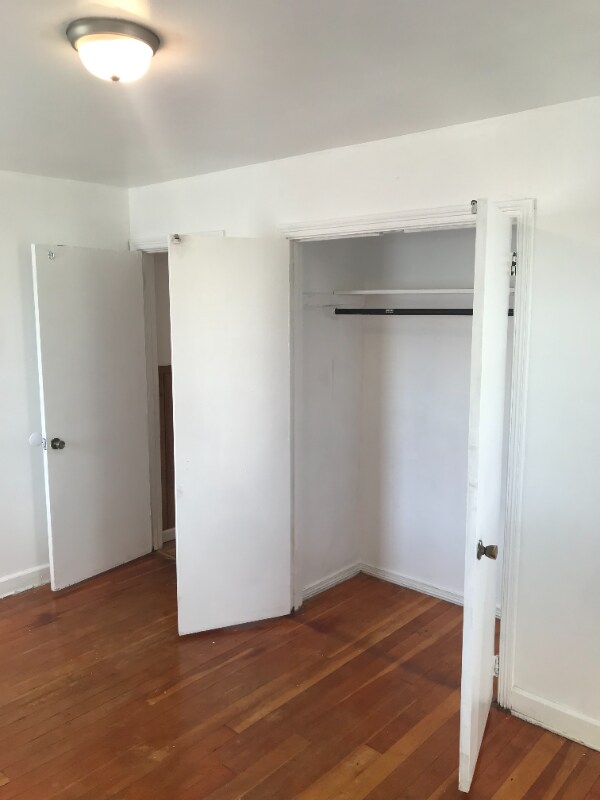 Building Photo - 204 N Forbes St