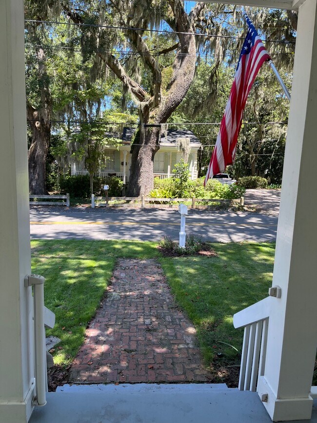 Foto del edificio - 3213 Bannon Dr