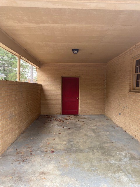 Building Photo - 121 Gayle St